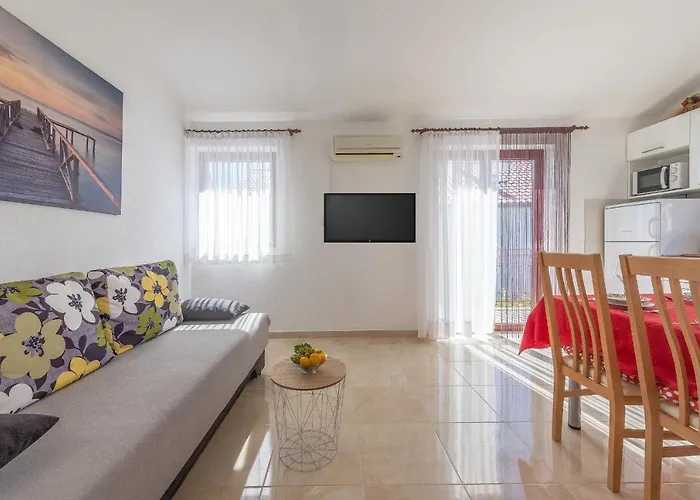 Pleadin Daire Rogoznica (Sibenik-Knin)